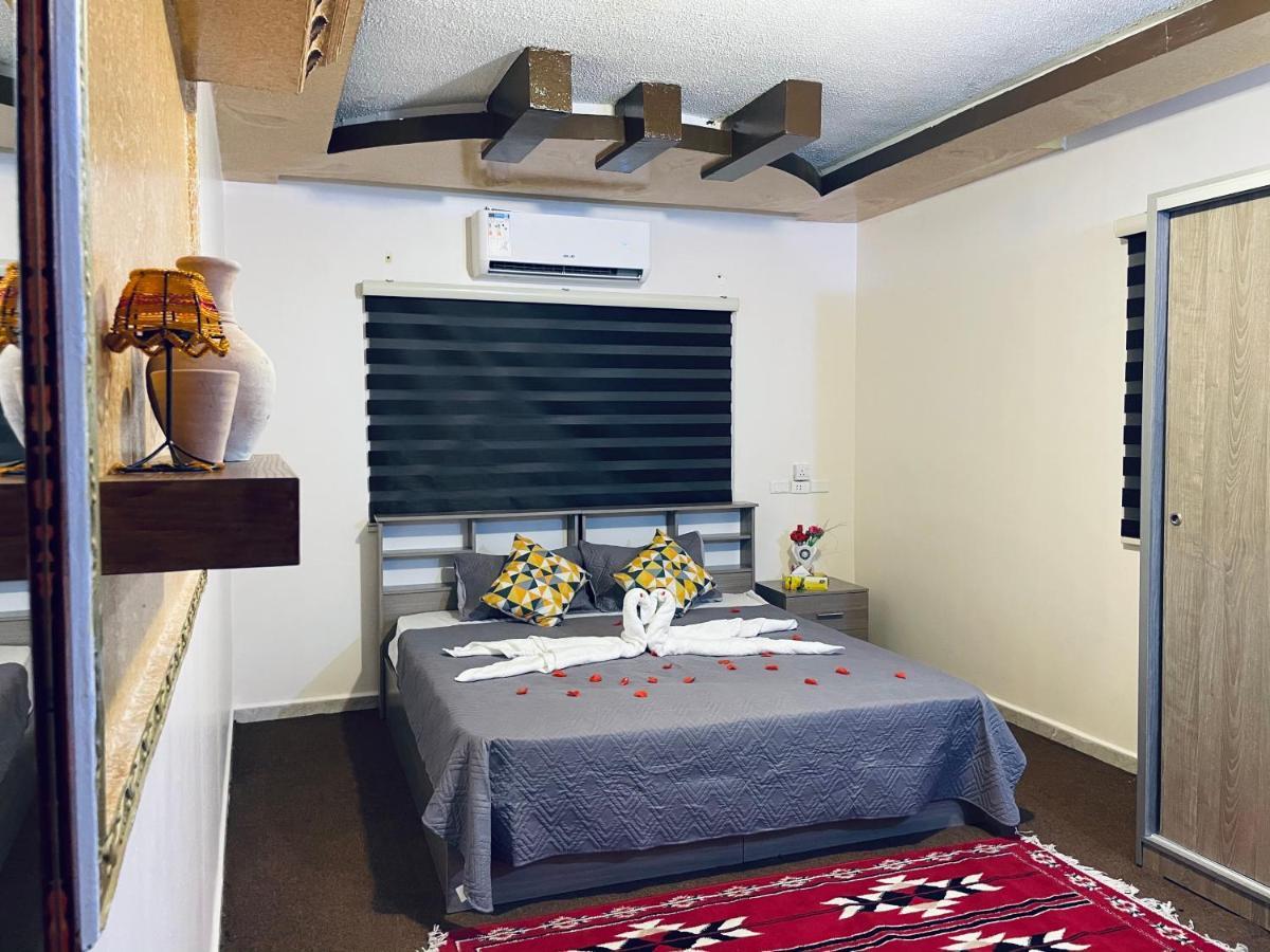 Petra B12 Hostel Ουάντι Μούσα Εξωτερικό φωτογραφία